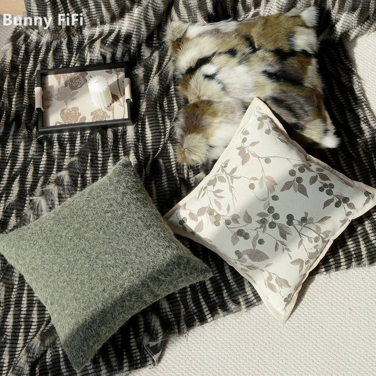 ユーロラグジュアリー花柄クッションカバー、プラッシュファー、 - Vintage Floral Pattern Soft Case のレビューと価格